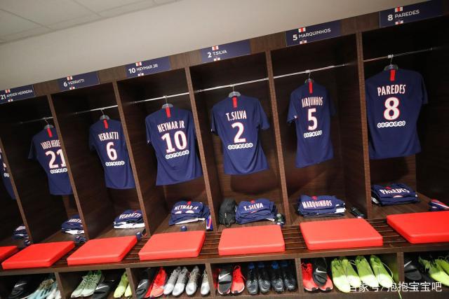 今晨突围战来临，圣安东尼奥马刺围绕法甲更衣室发声，压力陡增，数据趋势出现新变化的简单介绍